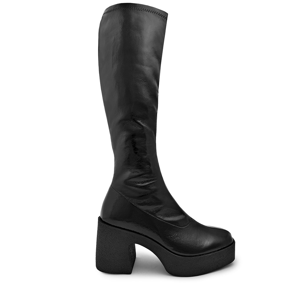 AKAADA IZUMI BLACK PATENT STRETCH LEATHER CHUNKY BOOTS