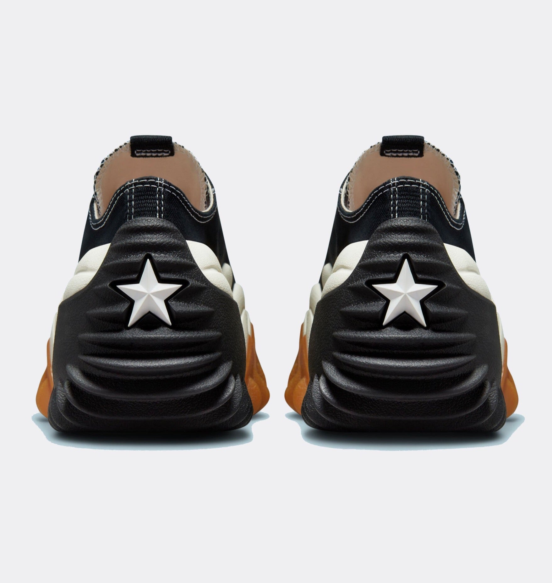 Converse Run Star Motion Ox Sneakers In Black